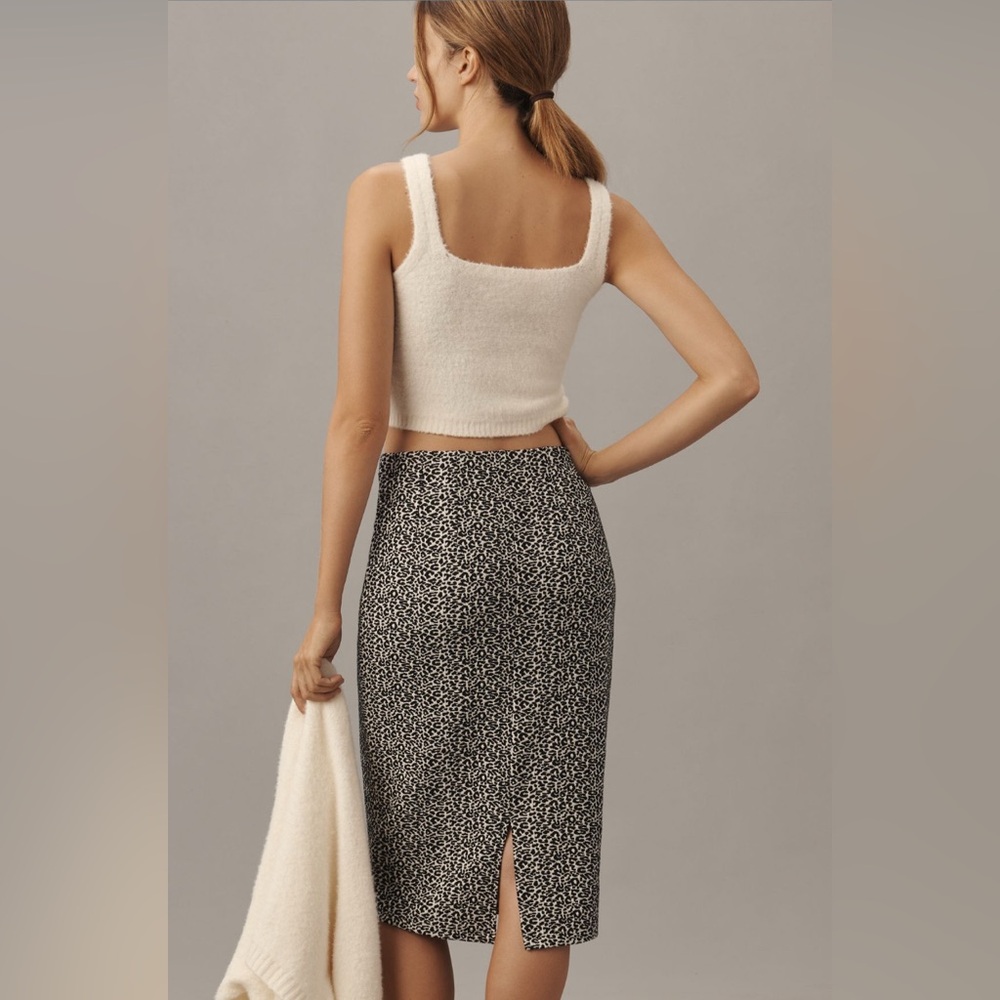 ✨ Anthropologie Knee-Length Pencil Skirt Sz S